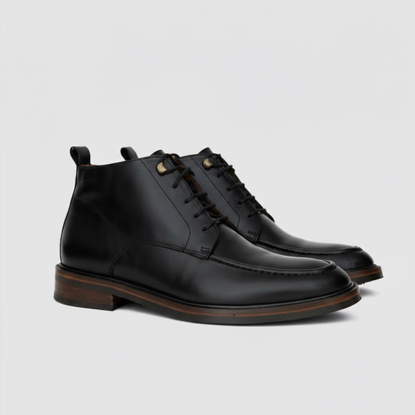 Ventura Mini-Boot noire en cuir : paire vue de trois quarts