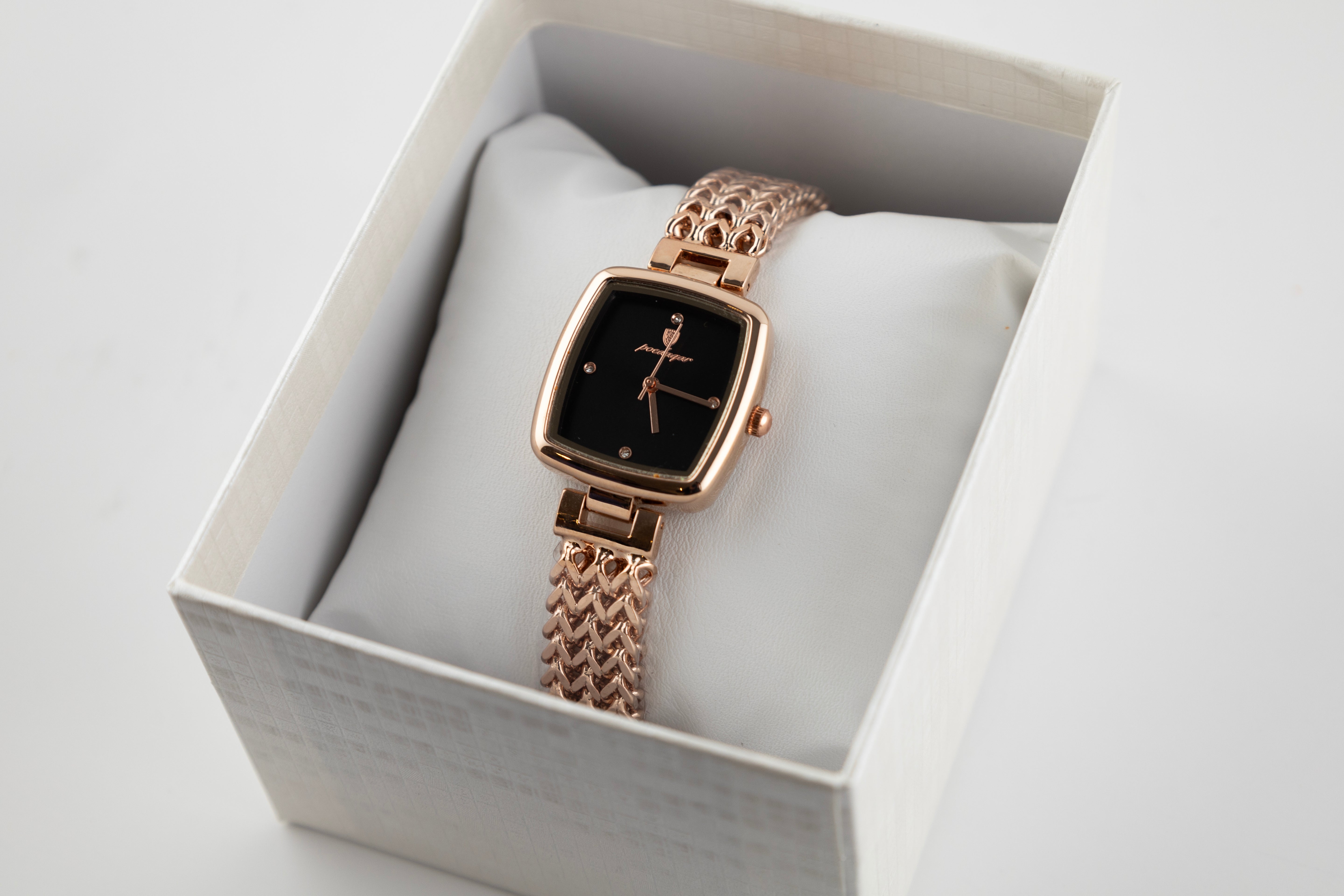 Montre ARM Femme Luxe Étanche - Dorée